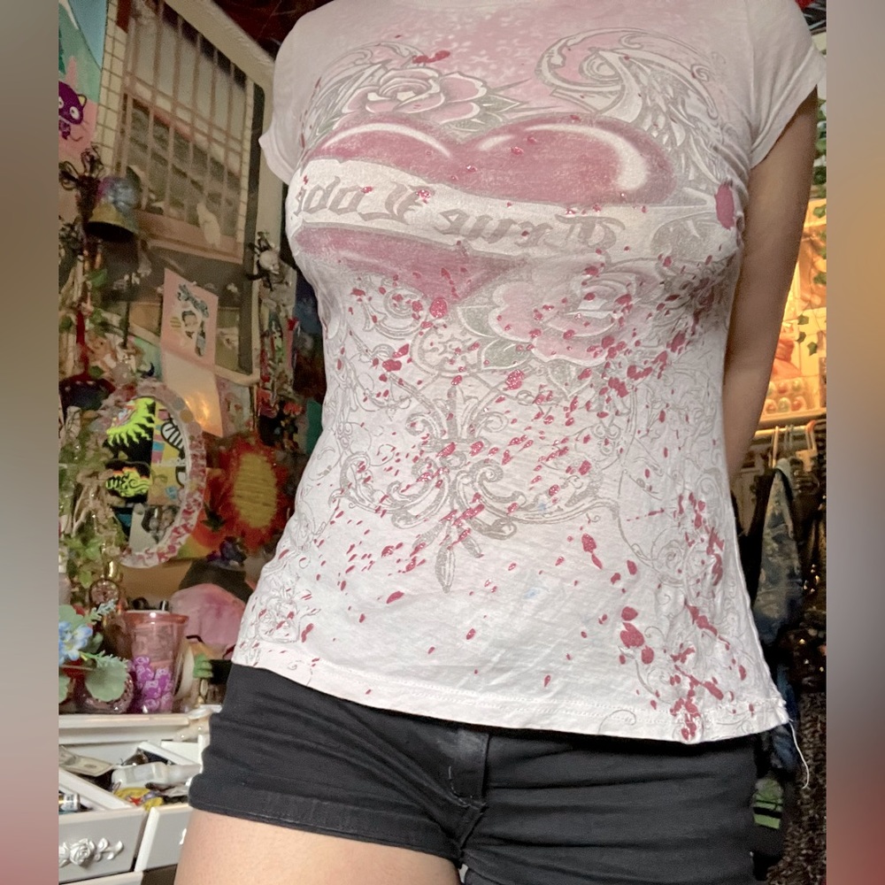 True love/ worn out/ white and pink short sleeve shirt